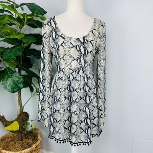 SNAKE PRINT BLUE GREY BELL SLEEVE SHORT POM POM ROMPER